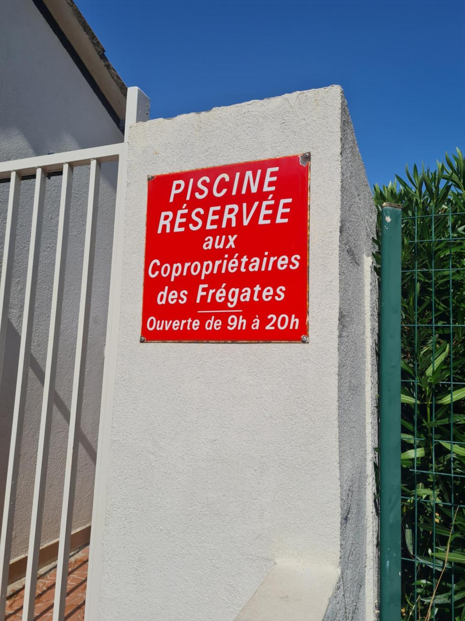 Magnifique Vue Mer Pour Ce T2 Avec Piscine Saint-Cyprien  Buitenkant foto